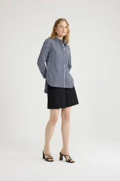 Bermudas in organic cotton gabardine
