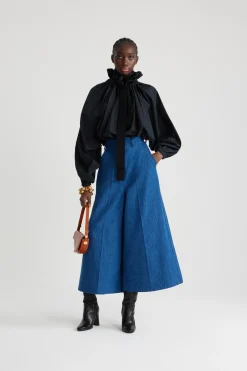 Drawstring collar top in organic cotton