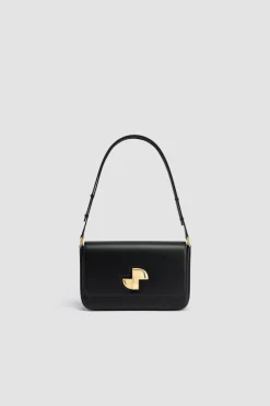 Le Classic Lock bag in leather