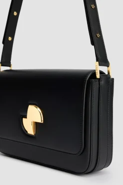 Le Classic Lock bag in leather