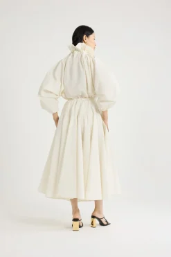 Long volume skirt in recycled faille