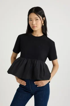 Ruffle hem t-shirt in organic cotton and faille
