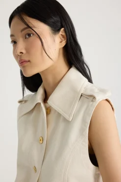 Sleeveless jacket in cotton denim