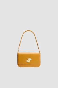 Le Classic Lock bag in leather